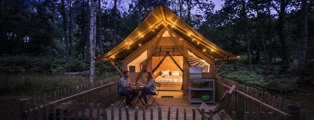 Domo transparente com vista sobre a paisagem — Glamping em Sintra